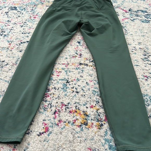 FABLETICS GREEN LEGGINGS - Picture 5 of 6
